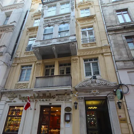 Linada Taksim *